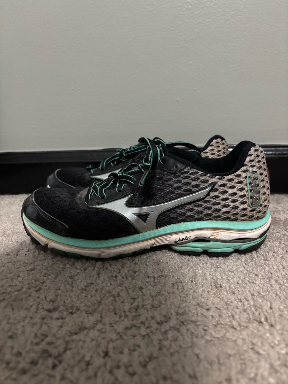 Mizuno Shoes Womens 7 Wave Rider 18 Running Sneakers Black Mesh Low J1GD150303